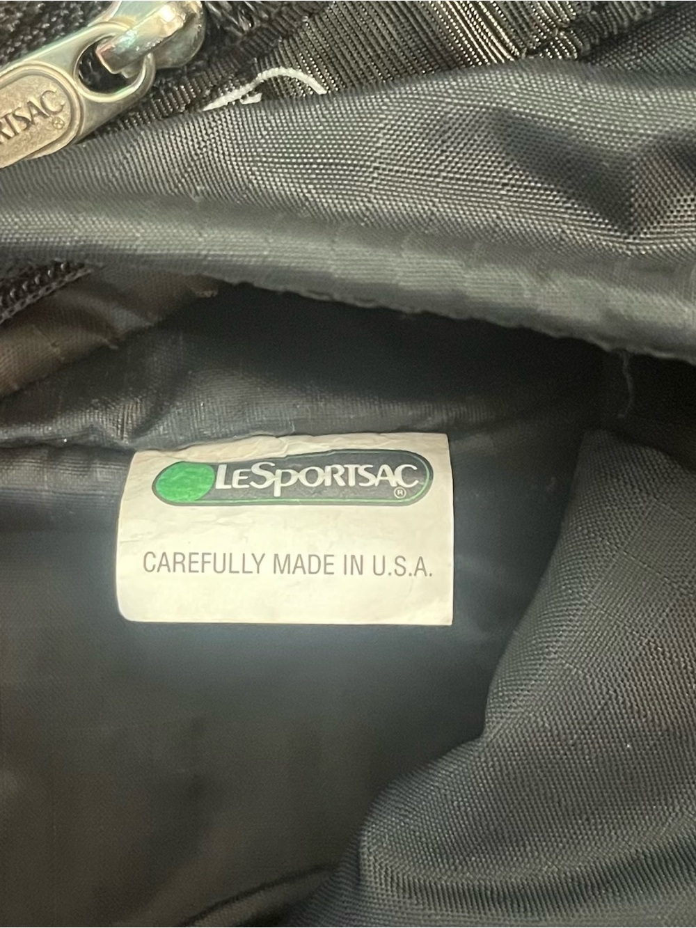 Le SportSac Black Nylon Crossbody Classic Everyday Bag EUC - Picture 4 of 9